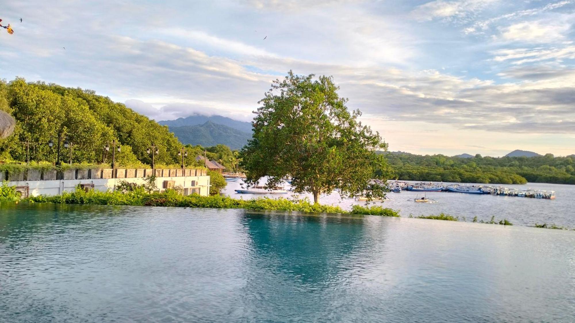 Resort Naya Gawana & 4*