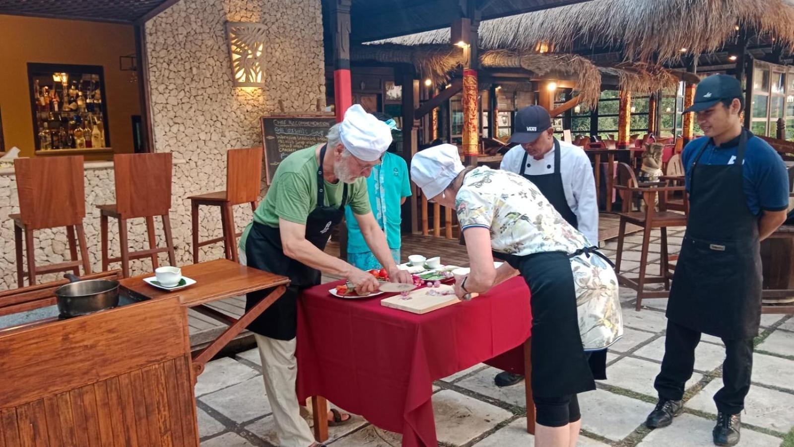 Resort Naya Gawana & 4*